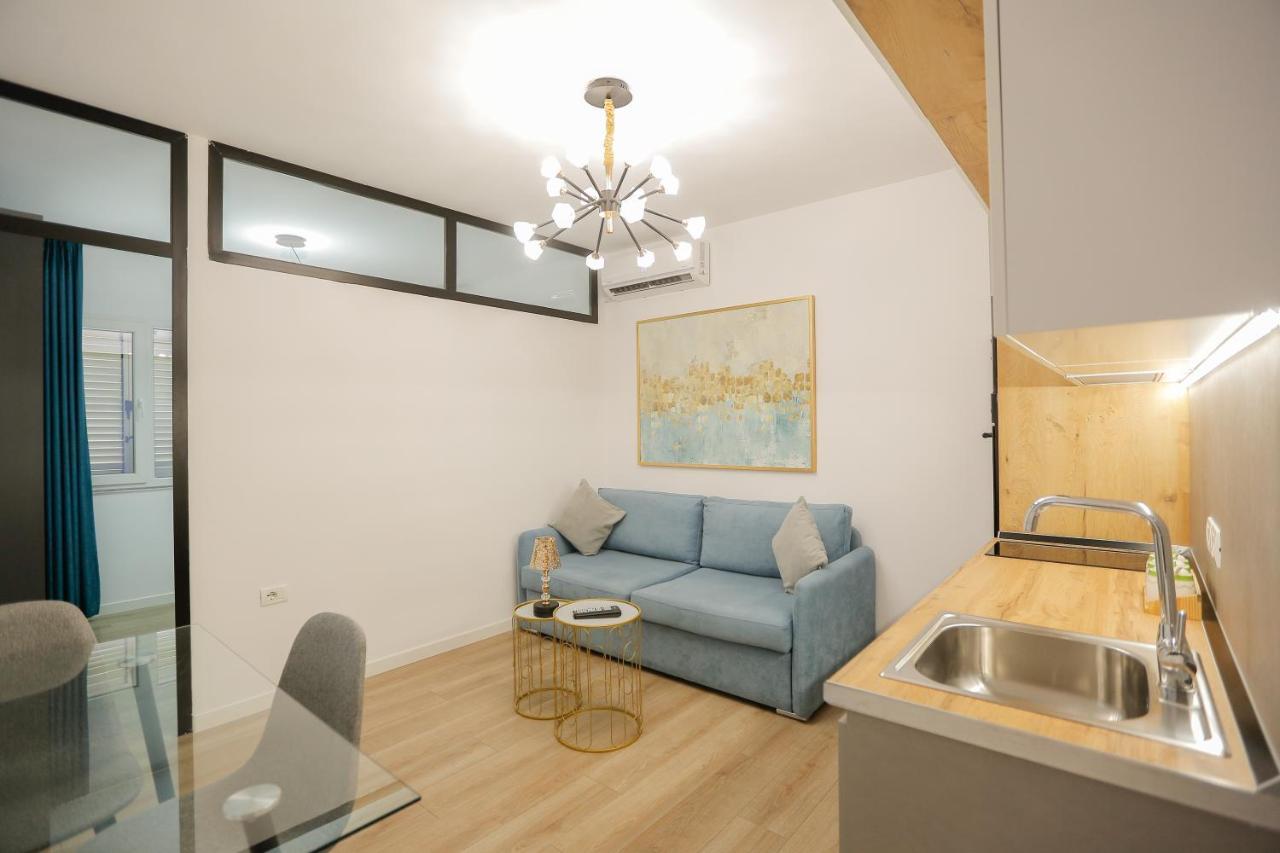 Miku Apartment-adorable At Bllok Area